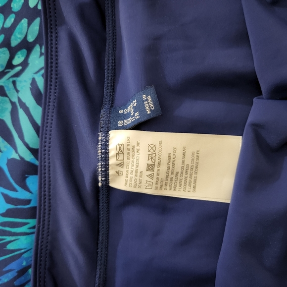 Two Piece Swimsuit, d&c. Beach - Picture 7 of 9